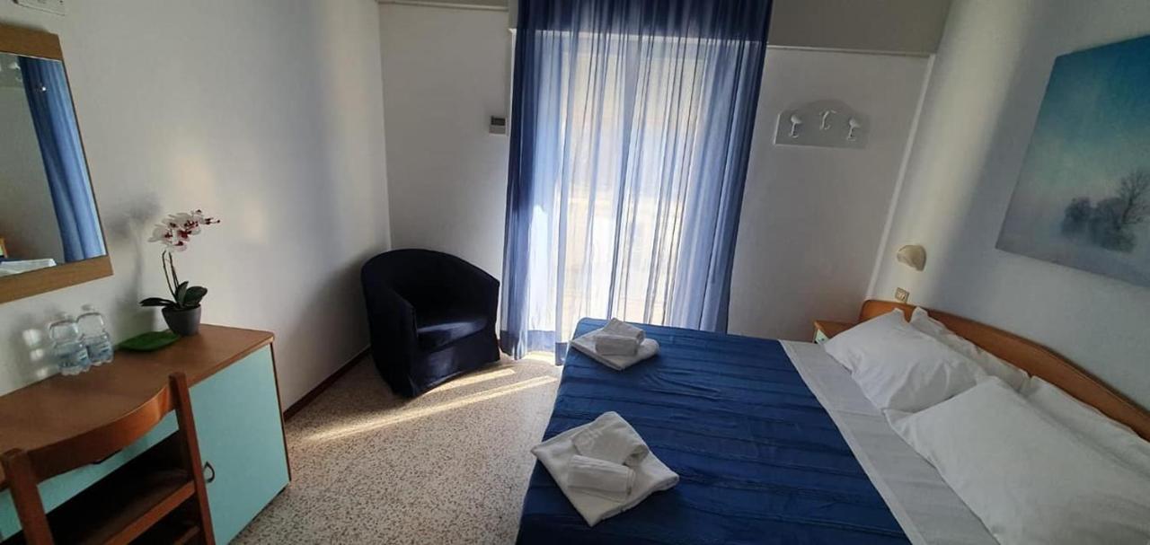 Hotel Franca Misano Adriatico Extérieur photo